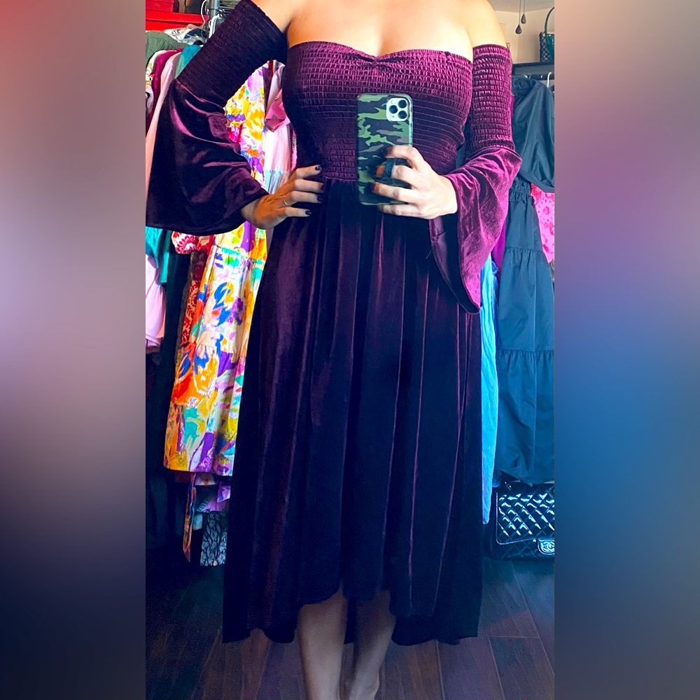 Beautiful velvet dress, Romantic looking